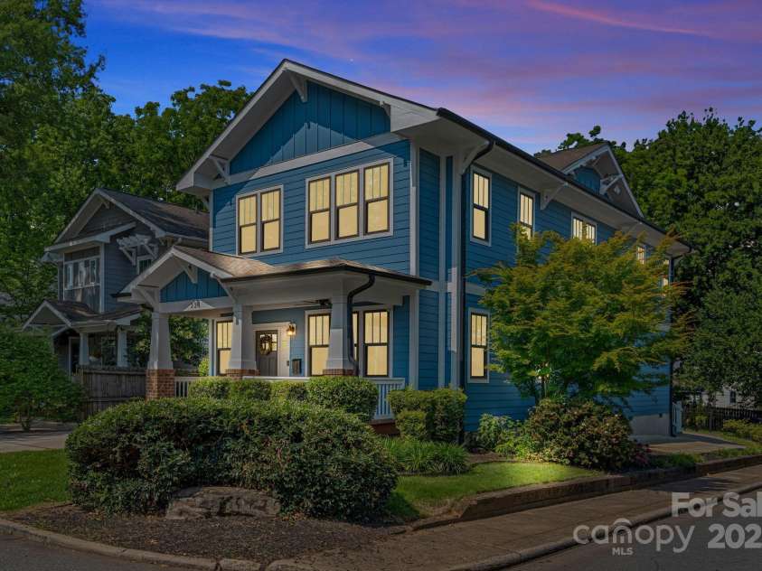 331 Solomon Street, Charlotte, NC 28216.  MLS# CAR4294000, YatesRealty ID 8326. 