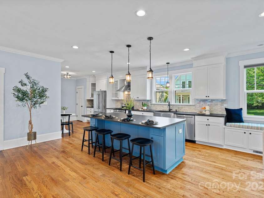 331 Solomon Street, Charlotte, NC 28216.  MLS# CAR4294000, YatesRealty ID 8326. 