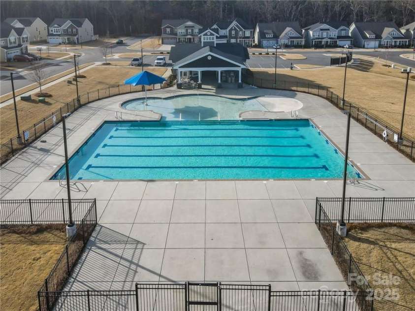 138 Nicholson Lane, Mooresville, NC 28115.  MLS# CAR4225359, YatesRealty ID 8327. Community Amenities