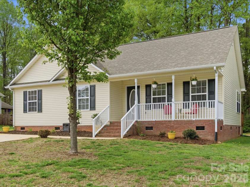 725 Painted Lady Court, Rock Hill, SC 29732.  MLS# CAR4364069, YatesRealty ID 8327. 