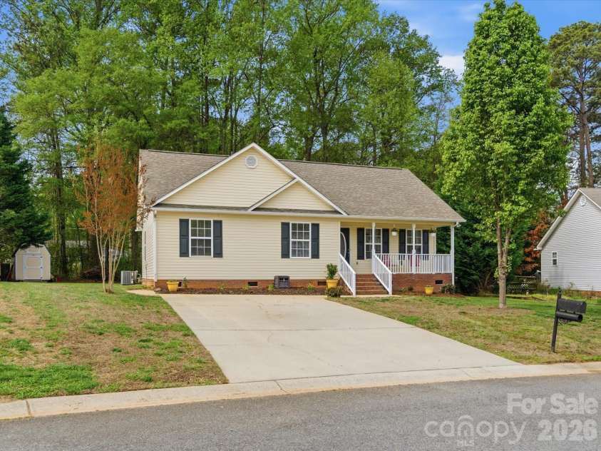 725 Painted Lady Court, Rock Hill, SC 29732.  MLS# CAR4364069, YatesRealty ID 8327. 