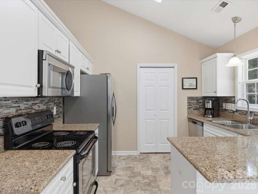 725 Painted Lady Court, Rock Hill, SC 29732.  MLS# CAR4364069, YatesRealty ID 8327. 