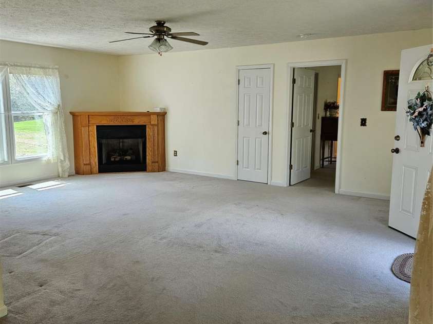 271 Stradley Mountain Road, Asheville, NC 28806.  MLS# CAR4213787, YatesRealty ID 833. 