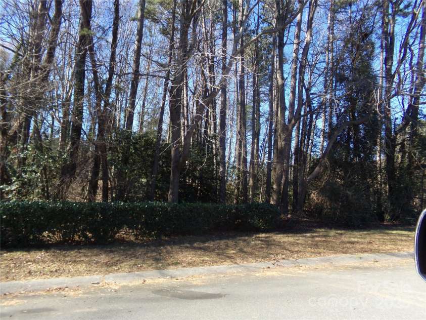 5514 Grafton Place, Charlotte, NC 28212.  MLS# CAR4211262, YatesRealty ID 833. 