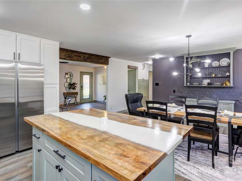 308 Dakota Street, Kannapolis, NC 28083.  MLS# CAR4227333, YatesRealty ID 8330. Built in hutch in dining area