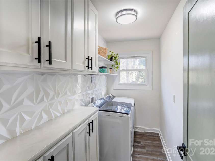 308 Dakota Street, Kannapolis, NC 28083.  MLS# CAR4227333, YatesRealty ID 8330. Laundry room with new appliances and cabinets. Gas available for dryer.