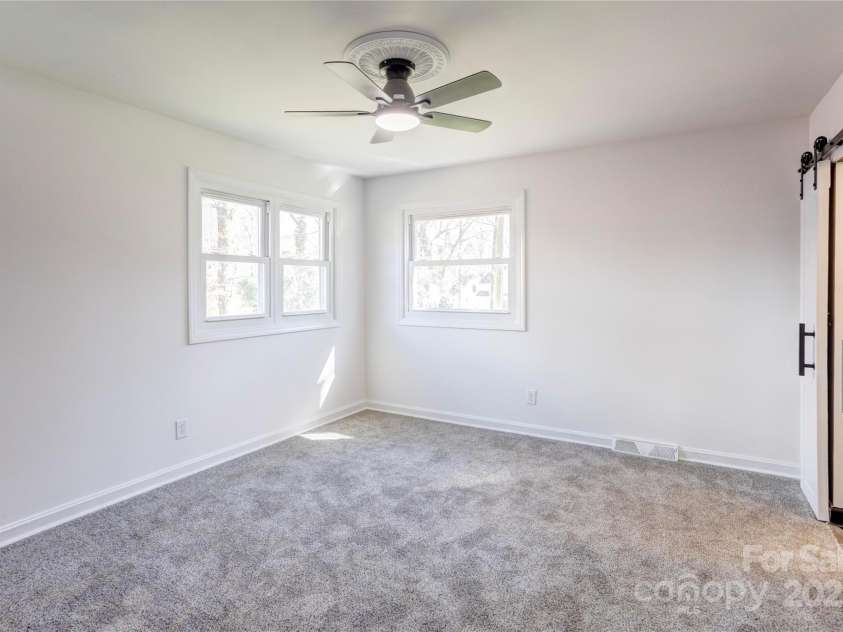 308 Dakota Street, Kannapolis, NC 28083.  MLS# CAR4227333, YatesRealty ID 8330. New carpet, fan and bathroom doors.