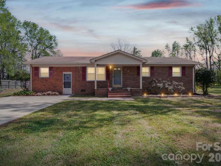 712 Worthwood Circle, Monroe, NC 28112.  MLS# CAR4365138, YatesRealty ID 8330. 