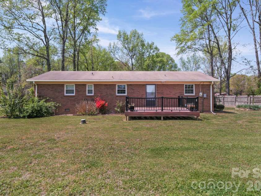 712 Worthwood Circle, Monroe, NC 28112.  MLS# CAR4365138, YatesRealty ID 8330. 