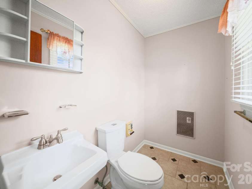712 Worthwood Circle, Monroe, NC 28112.  MLS# CAR4365138, YatesRealty ID 8330. 