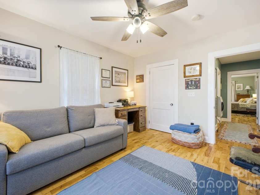 1207 Willow Road, Hendersonville, NC 28739.  MLS# CAR4405569, YatesRealty ID 8331. Office 2