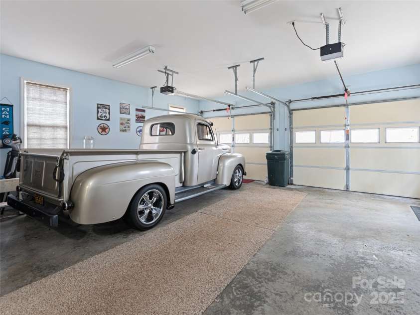 15 Vision Hill Drive, Weaverville, NC 28787.  MLS# CAR4231422, YatesRealty ID 8332. 