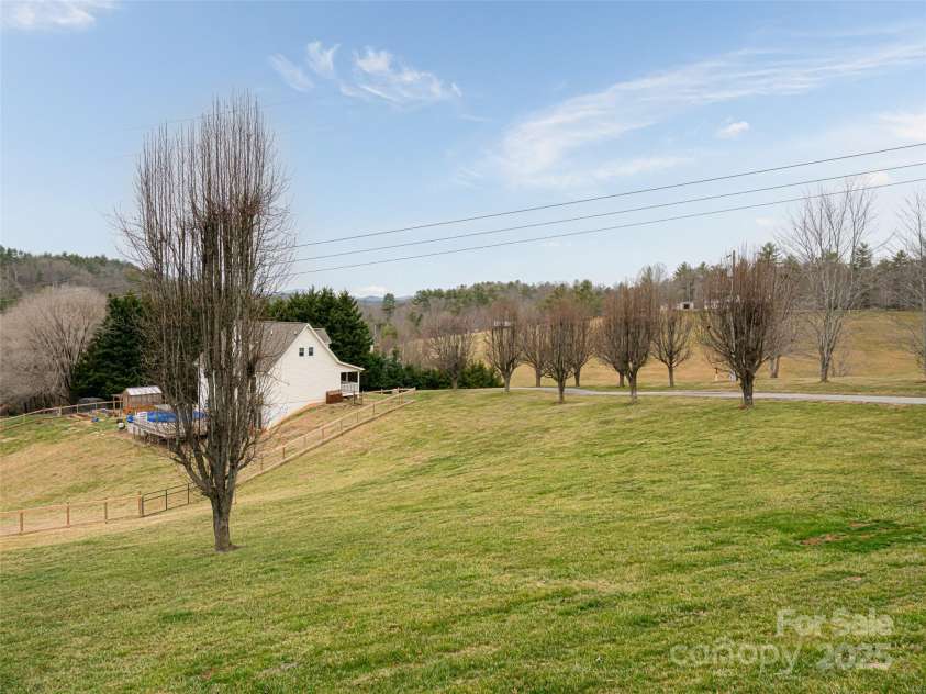 15 Vision Hill Drive, Weaverville, NC 28787.  MLS# CAR4231422, YatesRealty ID 8332. 