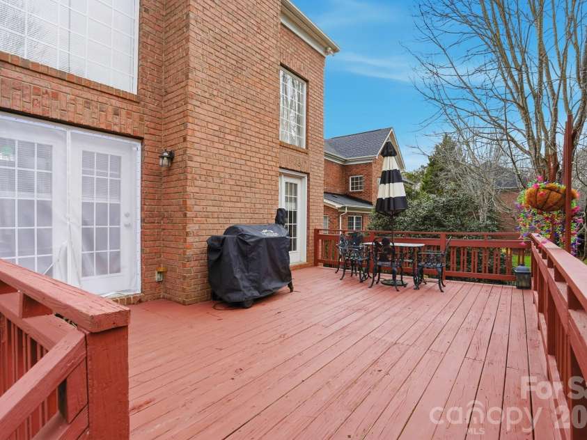 3304 Taviston Drive, Waxhaw, NC 28173.  MLS# CAR4335355, YatesRealty ID 8333. 