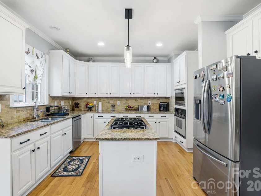 3304 Taviston Drive, Waxhaw, NC 28173.  MLS# CAR4335355, YatesRealty ID 8333. 