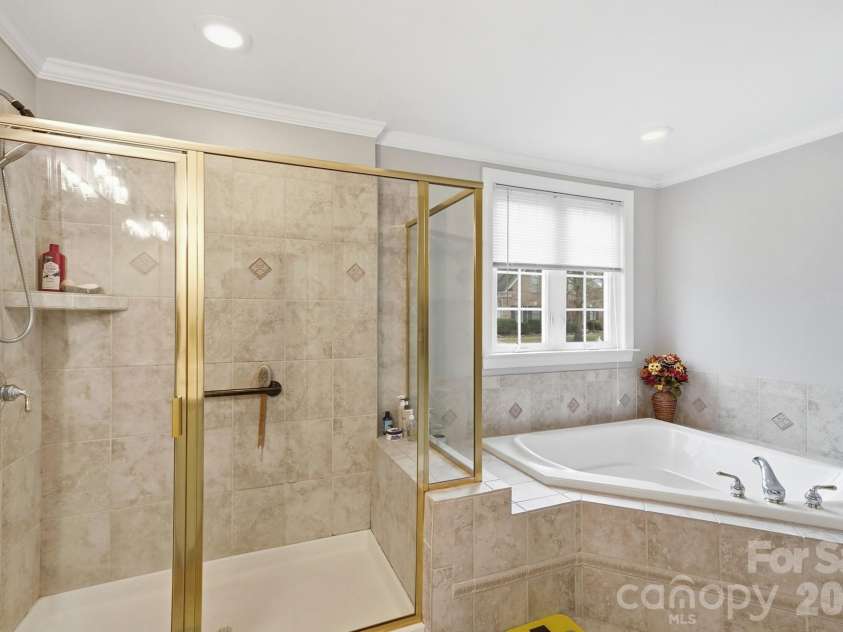 3304 Taviston Drive, Waxhaw, NC 28173.  MLS# CAR4335355, YatesRealty ID 8333. 