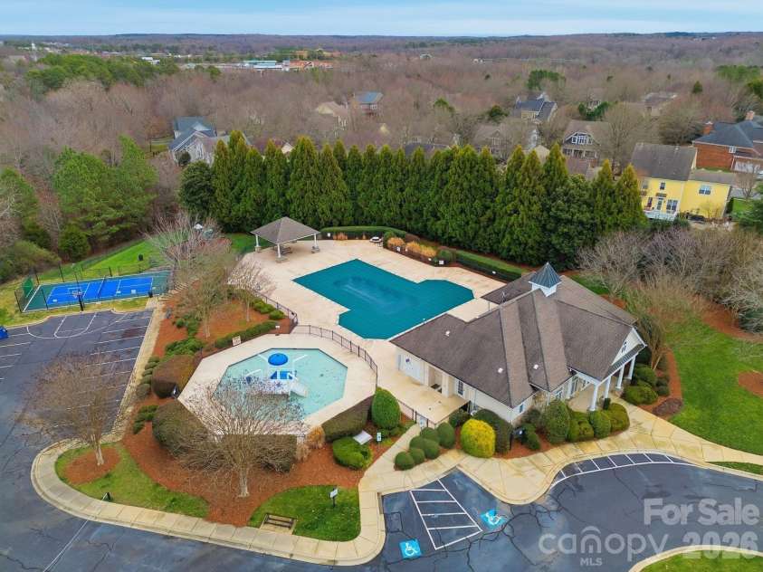 3304 Taviston Drive, Waxhaw, NC 28173.  MLS# CAR4335355, YatesRealty ID 8333. 