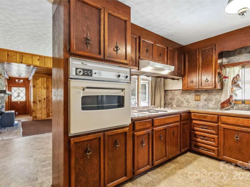 5643 Twinkle Drive, Concord, NC 28025.  MLS# CAR4234733, YatesRealty ID 8334. 