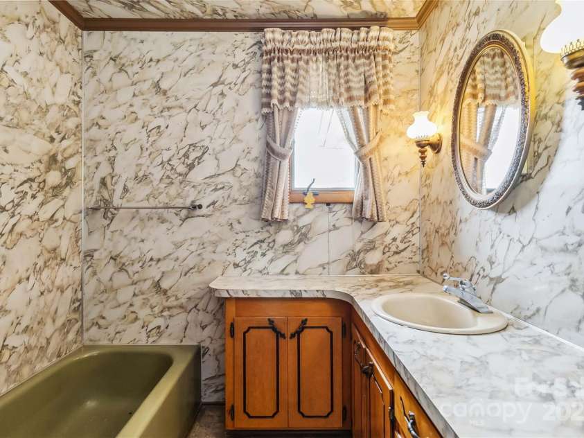 5643 Twinkle Drive, Concord, NC 28025.  MLS# CAR4234733, YatesRealty ID 8334. 