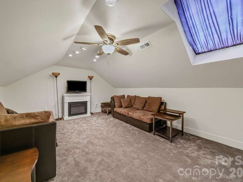 6116 Corkstone Drive, Mint Hill, NC 28227.  MLS# CAR4343873, YatesRealty ID 8334. Third Floor Bonus/Flex Room