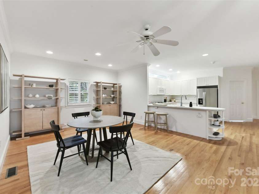 2411 Calais Place, Charlotte, NC 28211.  MLS# CAR4231832, YatesRealty ID 8335. Open and Spacious