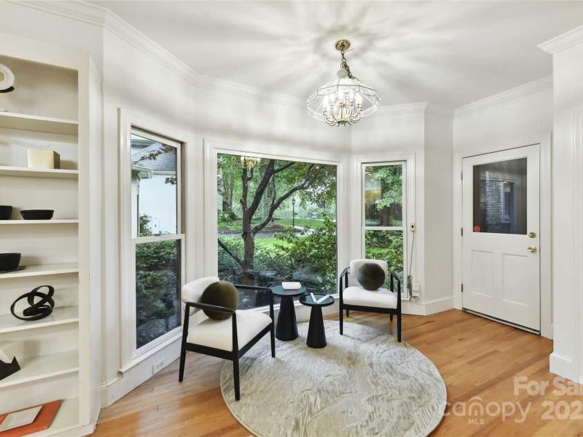 2411 Calais Place, Charlotte, NC 28211.  MLS# CAR4231832, YatesRealty ID 8335. Seating area by the Bay Window in Breakfast Area