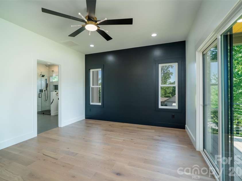 253 Eagles Eye Drive, Hendersonville, NC 28792.  MLS# CAR4359897, YatesRealty ID 8335. 