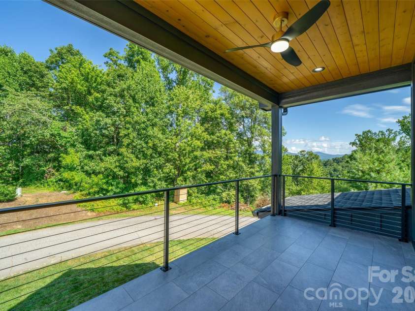 253 Eagles Eye Drive, Hendersonville, NC 28792.  MLS# CAR4359897, YatesRealty ID 8335. 