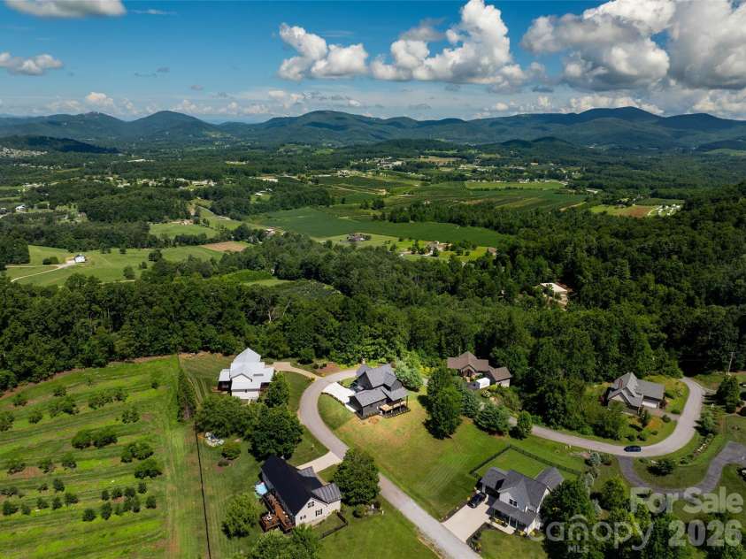 253 Eagles Eye Drive, Hendersonville, NC 28792.  MLS# CAR4359897, YatesRealty ID 8335. 