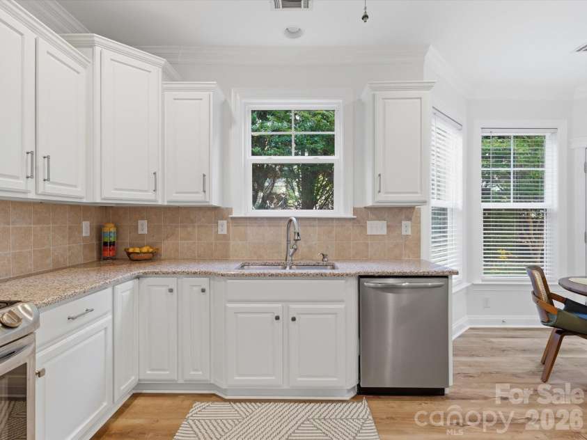 1022 Fleming Lane, Matthews, NC 28104.  MLS# CAR4375800, YatesRealty ID 8336. 