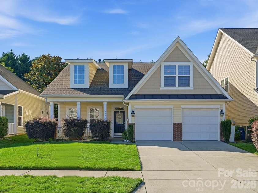 1022 Fleming Lane, Matthews, NC 28104.  MLS# CAR4375800, YatesRealty ID 8336. 