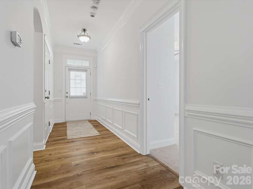 1022 Fleming Lane, Matthews, NC 28104.  MLS# CAR4375800, YatesRealty ID 8336. Foyer