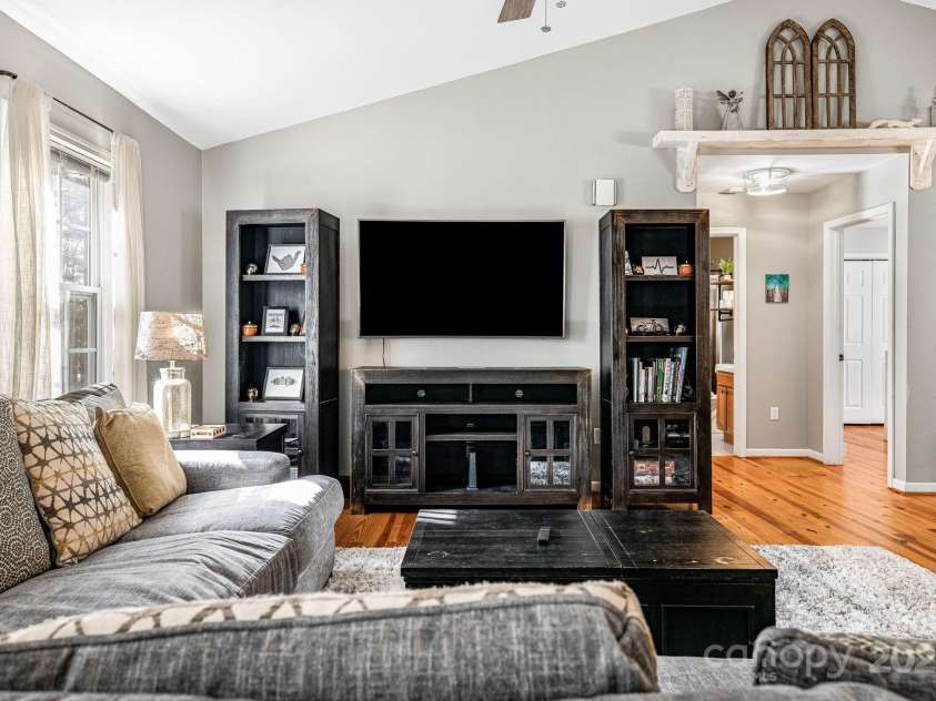 194 Acorn Lane, Pisgah Forest, NC 28768.  MLS# CAR4235838, YatesRealty ID 8336. 