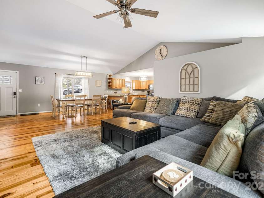 194 Acorn Lane, Pisgah Forest, NC 28768.  MLS# CAR4235838, YatesRealty ID 8336. 