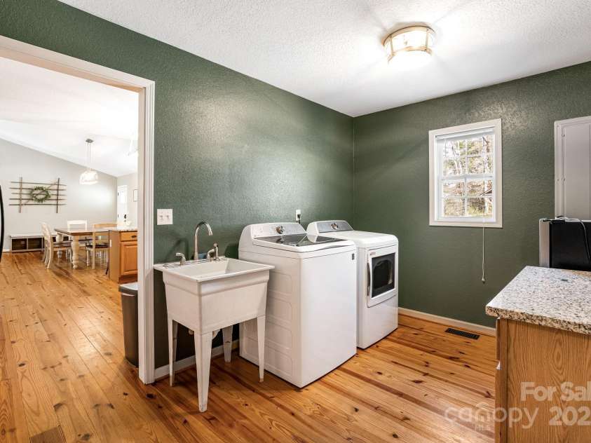 194 Acorn Lane, Pisgah Forest, NC 28768.  MLS# CAR4235838, YatesRealty ID 8336. 