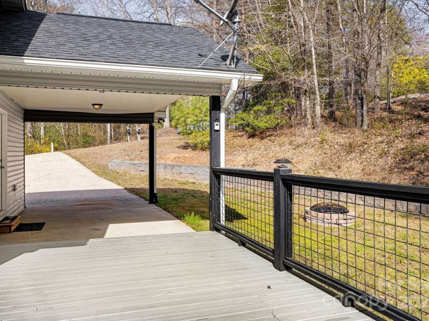 194 Acorn Lane, Pisgah Forest, NC 28768.  MLS# CAR4235838, YatesRealty ID 8336. 