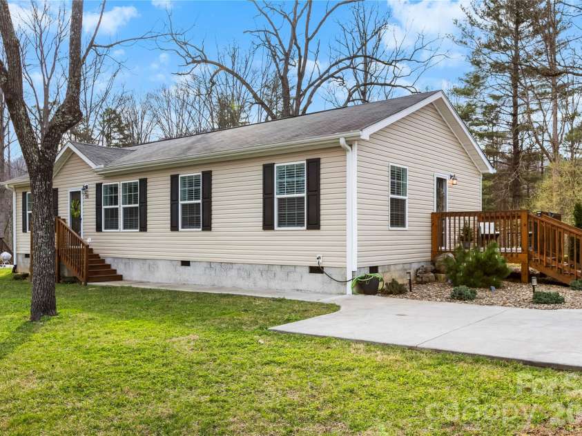 296 Souther Road, Fletcher, NC 28732.  MLS# CAR4357298, YatesRealty ID 8337. 