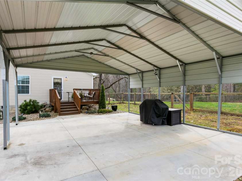 296 Souther Road, Fletcher, NC 28732.  MLS# CAR4357298, YatesRealty ID 8337. 