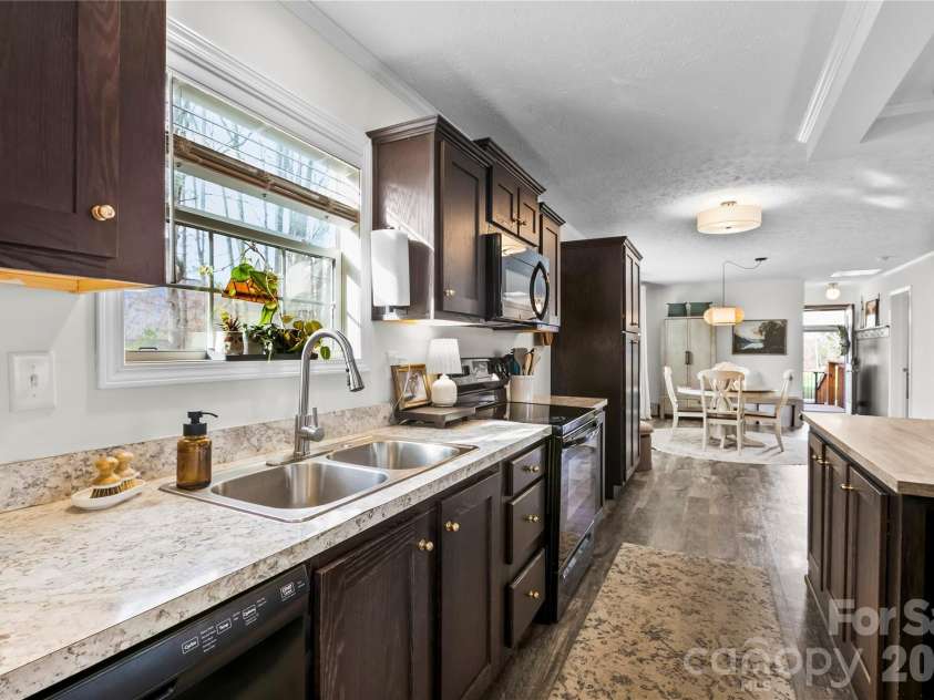 296 Souther Road, Fletcher, NC 28732.  MLS# CAR4357298, YatesRealty ID 8337. 