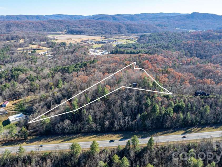 426, 428 Weaver Creek Road, Brevard, NC 28712.  MLS# CAR4322067, YatesRealty ID 8338. 2 homes on 3.4 acres of unrestricted land!