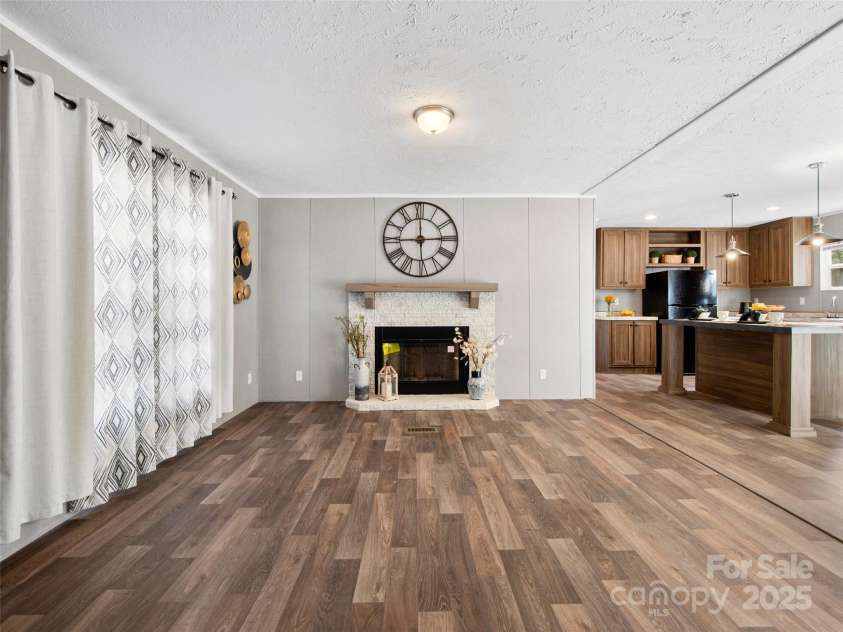 66 Drexel Road, Hendersonville, NC 28739.  MLS# CAR4241409, YatesRealty ID 8338. 