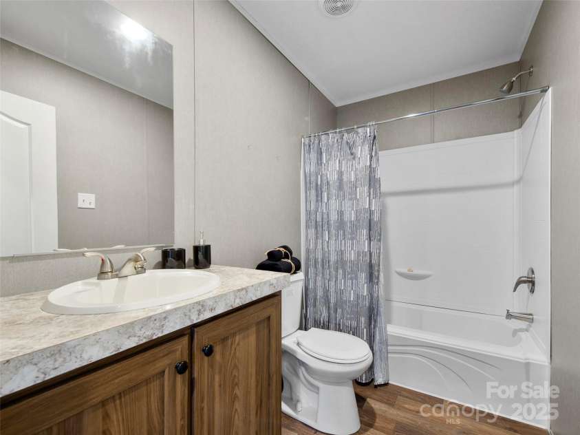 66 Drexel Road, Hendersonville, NC 28739.  MLS# CAR4241409, YatesRealty ID 8338. 