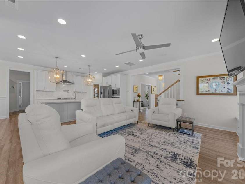 1175 Therns Ferry Drive, Fort Mill, SC 29708.  MLS# CAR4362265, YatesRealty ID 8339. 