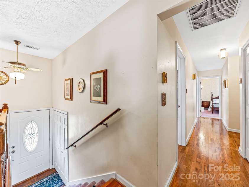 1482 Island Ford Road, Brevard, NC 28712.  MLS# CAR4242652, YatesRealty ID 8339. 