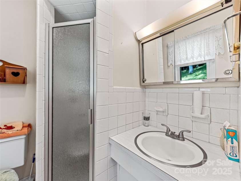 1482 Island Ford Road, Brevard, NC 28712.  MLS# CAR4242652, YatesRealty ID 8339. 