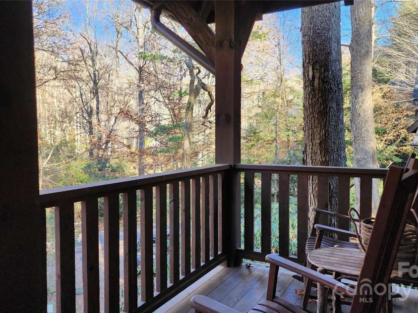 5 Chaucer Road, Black Mountain, NC 28711.  MLS# CAR4182030, YatesRealty ID 834. 