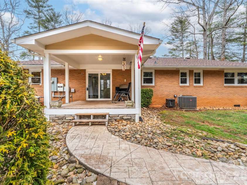 1034 Orchard Road, Flat Rock, NC 28731.  MLS# CAR4351377, YatesRealty ID 8340. 