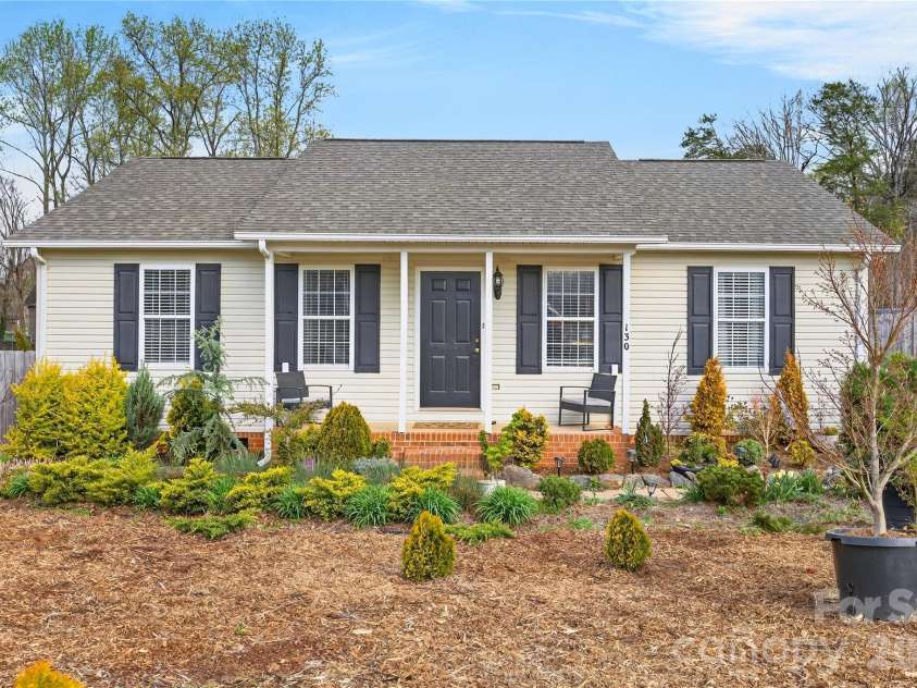 130 State Park Road, Troutman, NC 28166.  MLS# CAR4362515, YatesRealty ID 8341. 