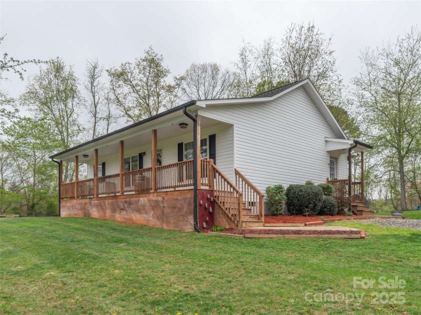 30 In God We Trust Drive, Asheville, NC 28806.  MLS# CAR4245747, YatesRealty ID 8342. 