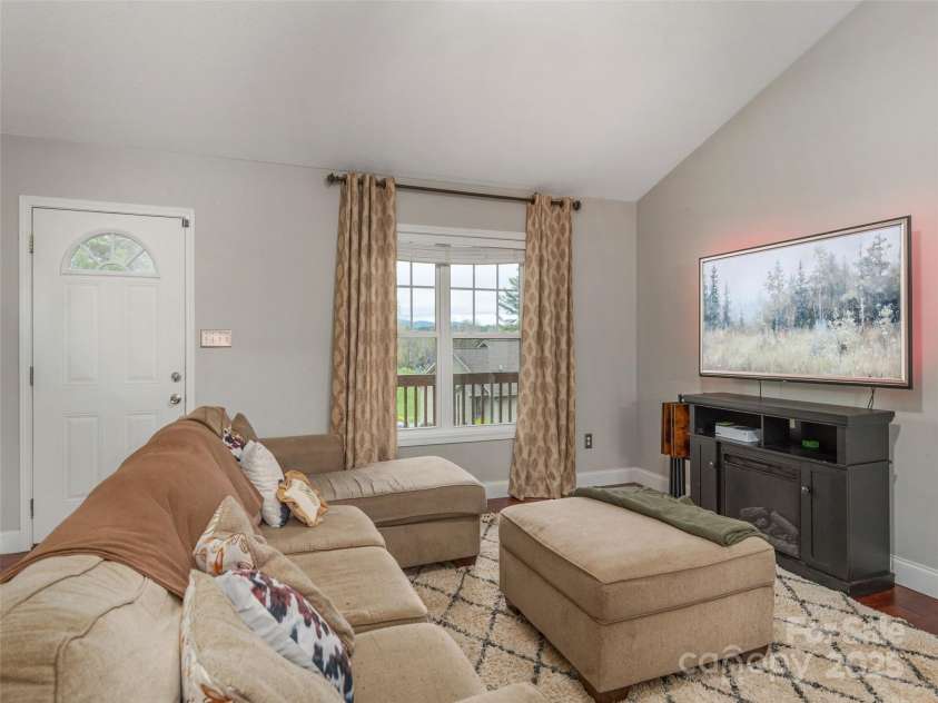 30 In God We Trust Drive, Asheville, NC 28806.  MLS# CAR4245747, YatesRealty ID 8342. 